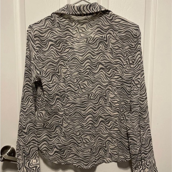 Abercrombie Button Up Blouse Size XS - Picture 2 of 4